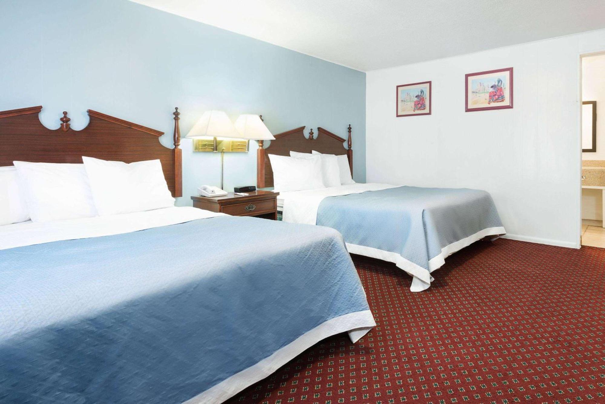 Travelodge By Wyndham Las Vegas Nm Екстер'єр фото