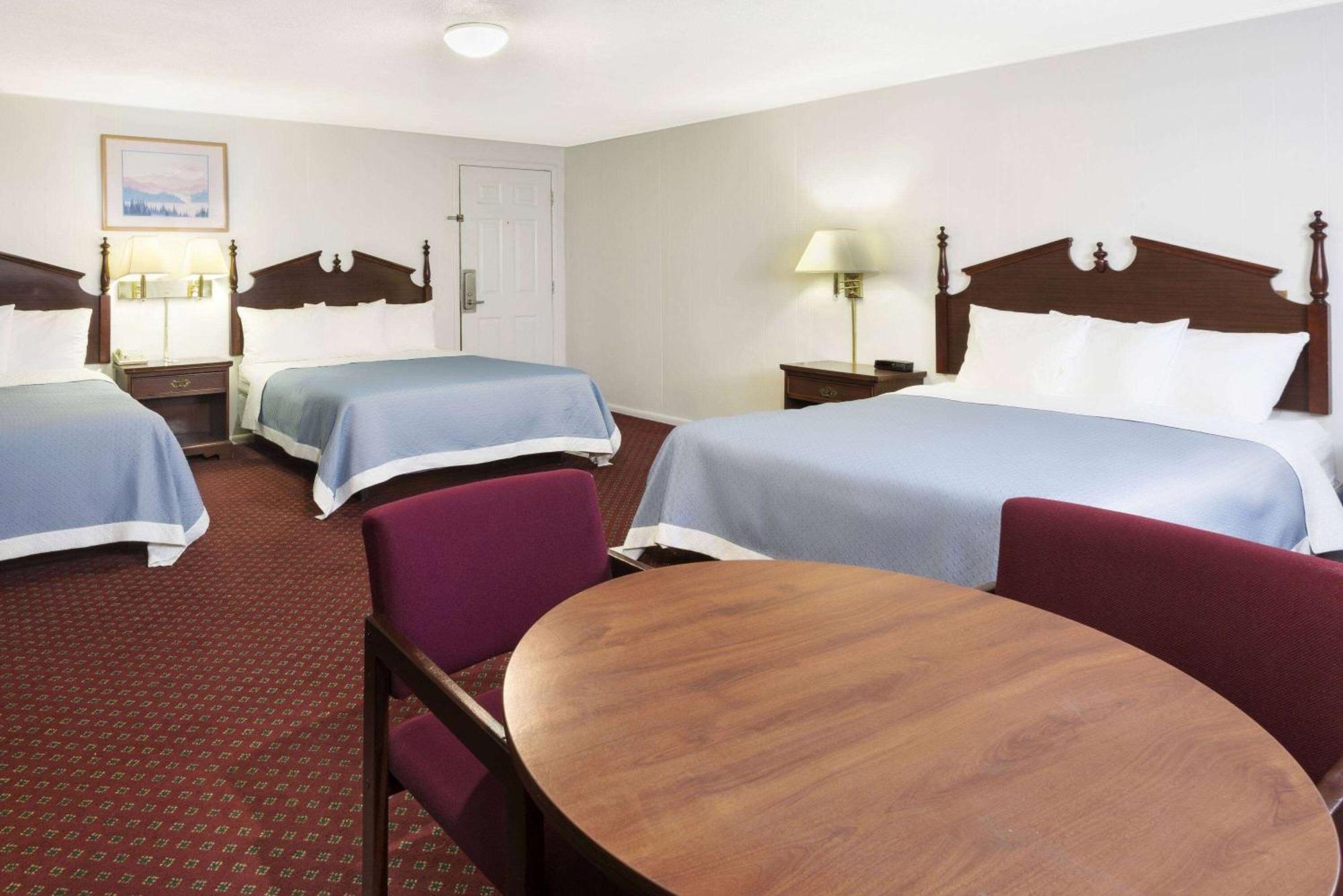 Travelodge By Wyndham Las Vegas Nm Екстер'єр фото